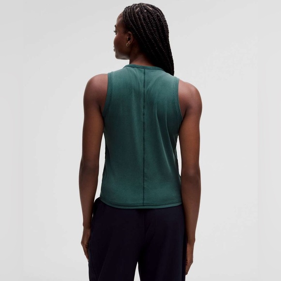 Lululemon women’s Jasper Green Do the Twist sporty Cropped tank top in size US 4 - Picture 2 of 9